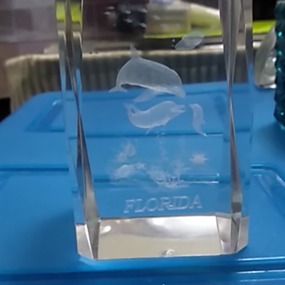 Paper weight - Picture 2 of 6